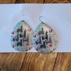 Sparkly Teardrop Llama Earrings 🦙🥰